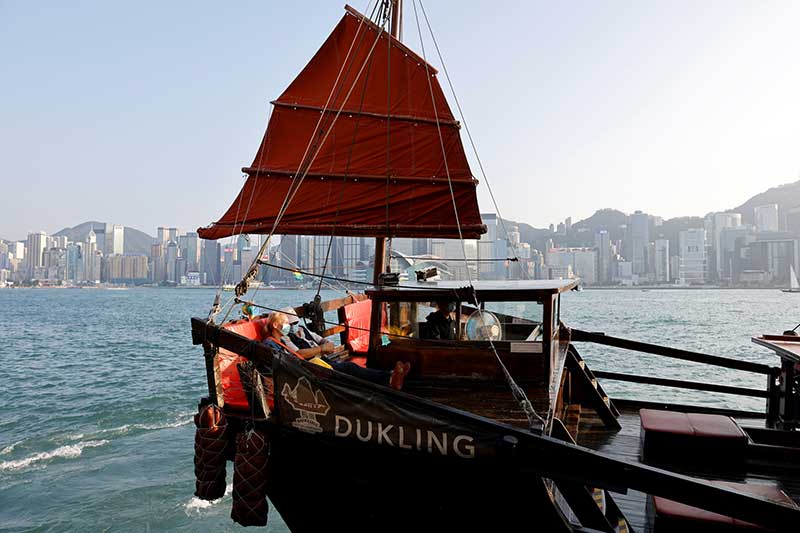 2020-11-23T010644Z_1_LYNXMPEGAM00O_RTROPTP_4_HEALTH-CORONAVIRUS-HONGKONG-BOAT.JPG