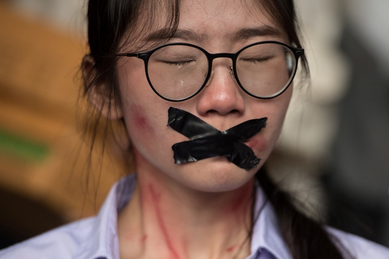 2020-11-23T081328Z_2_LYNXMPEGAM0C0_RTROPTP_4_THAILAND-PROTESTS-HARASSMENT.JPG