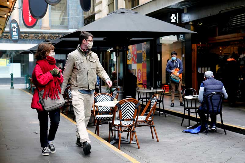 2020-11-27T024331Z_2_LYNXMPEGAP1F3_RTROPTP_4_HEALTH-CORONAVIRUS-AUSTRALIA.JPG