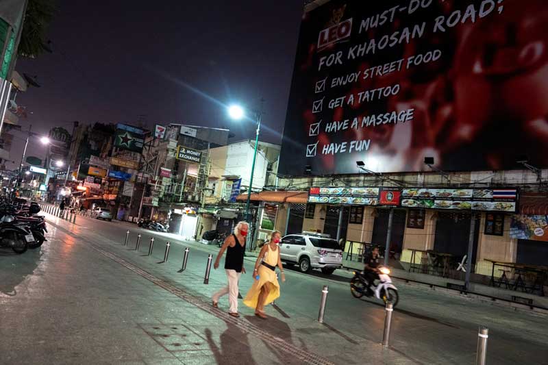 2020-11-27T082602Z_1_LYNXMPEGAQ0CH_RTROPTP_4_THAILAND-ECONOMY-TOURISM.JPG