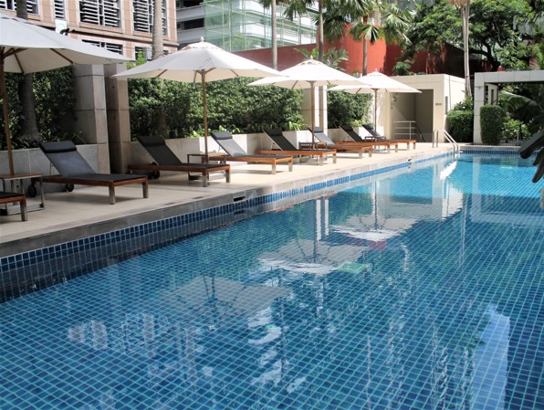 Pool_2.jpg