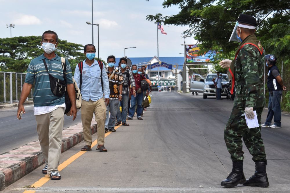 thai_malaysia_border_covid_2104.jpg