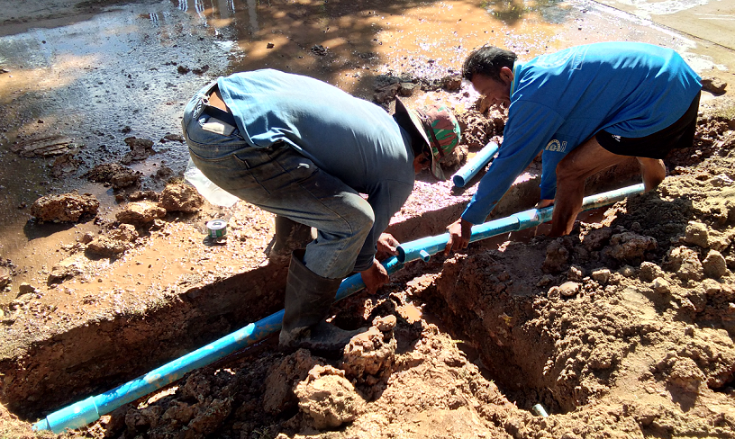 1350836528_waterleak16.png.72eedf9c9afcd51ae8070da3ea9c0aa0.png