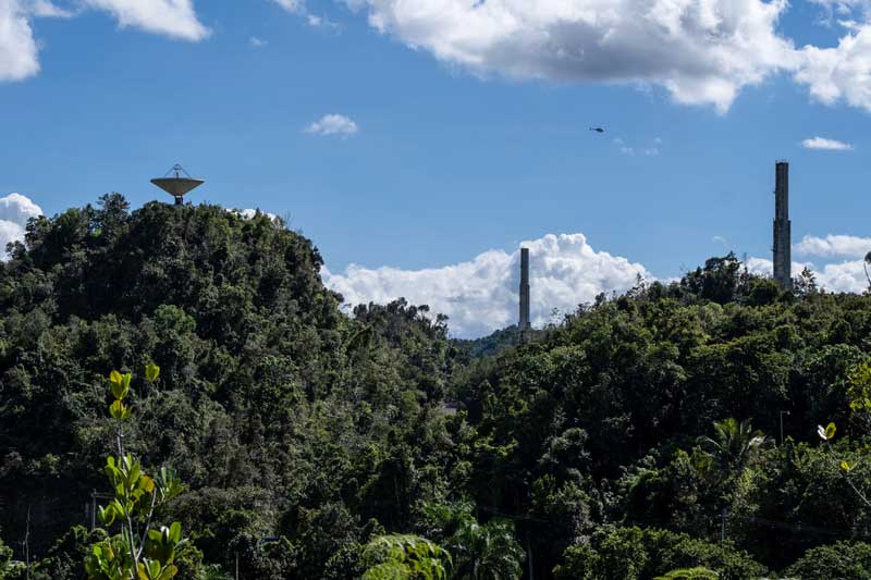 2020-12-01T183538Z_1_LYNXMPEGB03DT_RTROPTP_4_SPACE-EXPLORATION-TELESCOPE-PUERTORICO.JPG