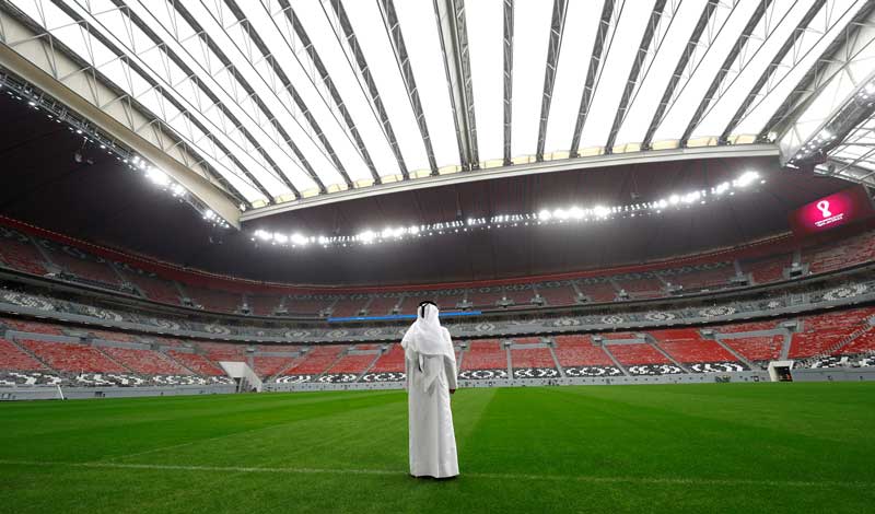 2020-12-07T212842Z_1_LYNXMPEGB61KT_RTROPTP_4_SOCCER-WORLDCUP.JPG