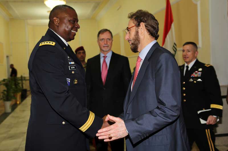 2020-12-08T222548Z_1_LYNXMPEGB71UR_RTROPTP_4_USA-BIDEN-PENTAGON.JPG