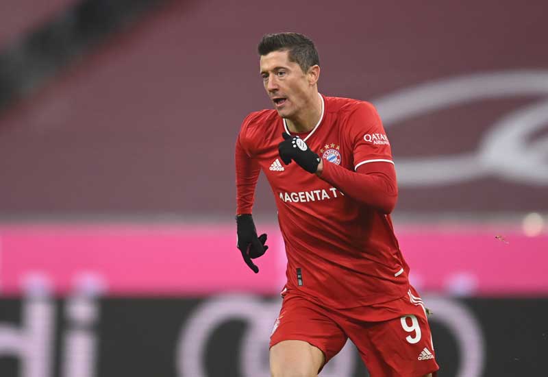 2020-12-17T195022Z_1_LYNXMPEGBG1RR_RTROPTP_4_SOCCER-GERMANY-BAY-WOB-REPORT.JPG