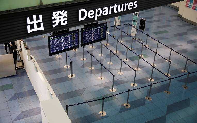 2020-12-21T070112Z_1_LYNXMPEGBK09J_RTROPTP_4_HEALTH-CORONAVIRUS-JAPAN.JPG