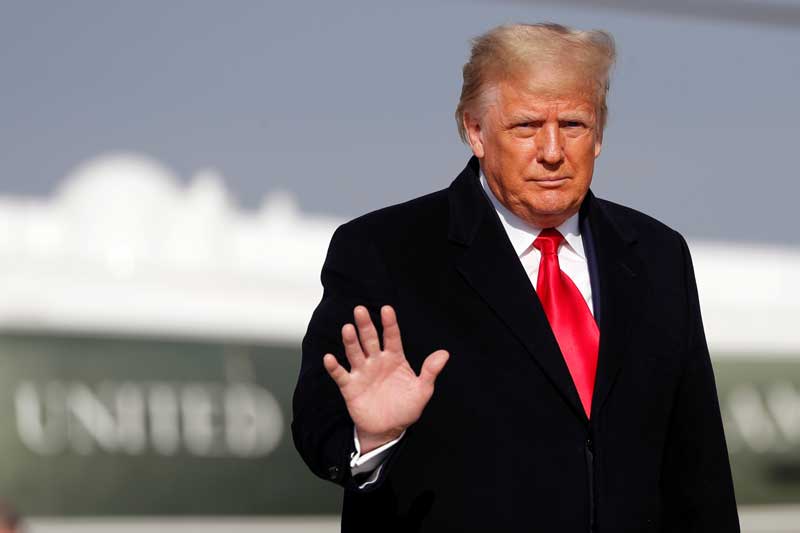 2020-12-24T142338Z_4_LYNXMPEGBN0NG_RTROPTP_4_USA-TRUMP.JPG