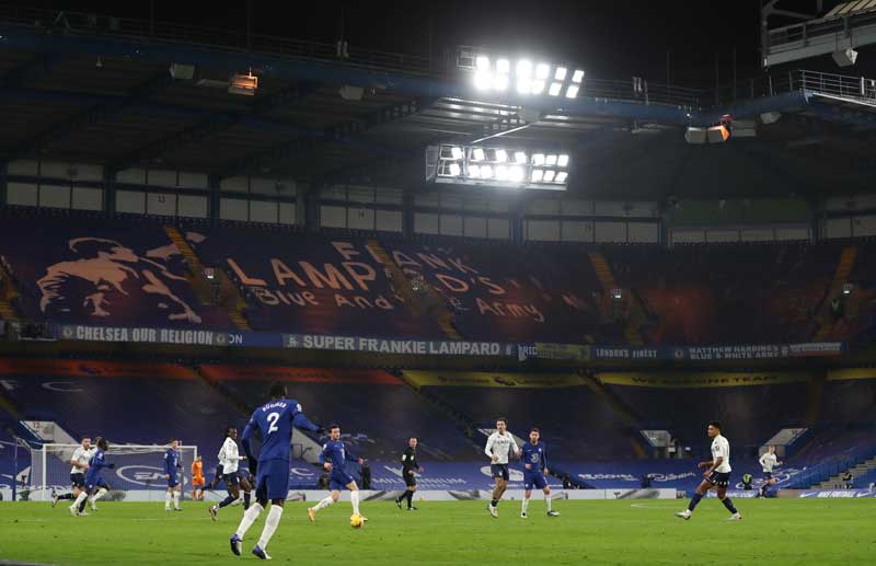 2020-12-28T210428Z_1_LYNXMPEGBR0XR_RTROPTP_4_SOCCER-ENGLAND-CHE-AVA-REPORT.JPG