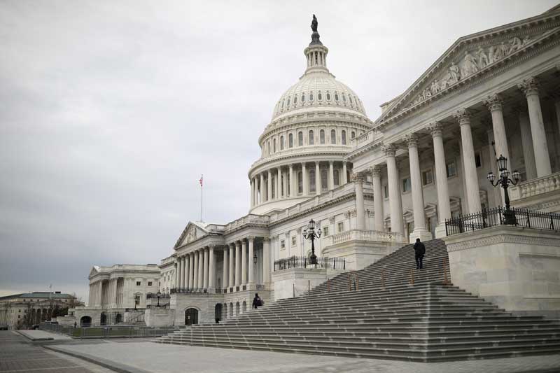 2020-12-28T225430Z_3_LYNXMPEGBR07Z_RTROPTP_4_USA-CONGRESS.JPG