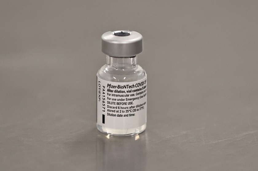 2020-12-30T082341Z_2_LYNXMPEGBT0DH_RTROPTP_4_HEALTH-CORONAVIRUS-IRELAND-VACCINE.JPG