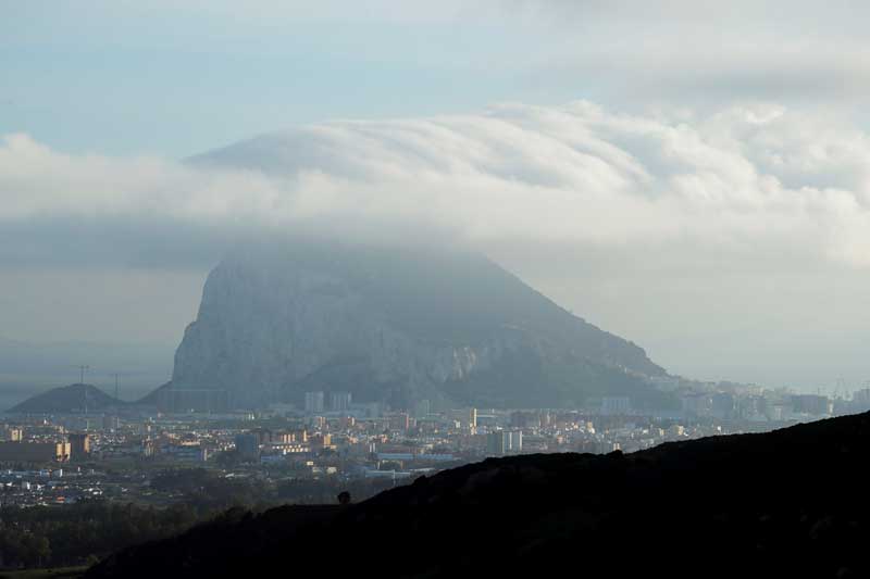 2020-12-31T152527Z_1_LYNXMPEGBU0OK_RTROPTP_4_BRITAIN-EU-SPAIN-GIBRALTAR.JPG