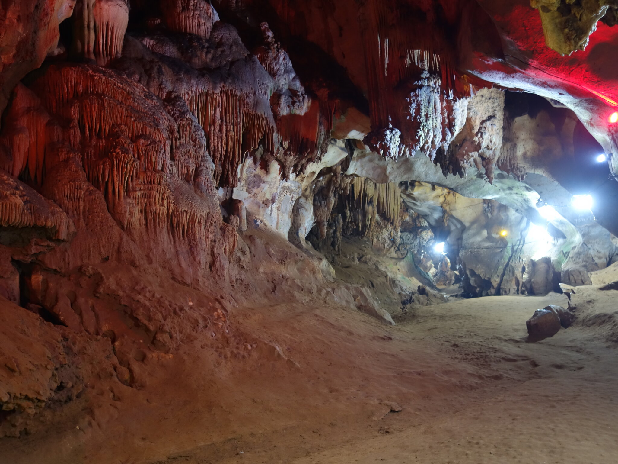 543981515_ChiangDaocaveredlight.thumb.JPG.76e77a8c6904890285ae82d1513564c4.JPG
