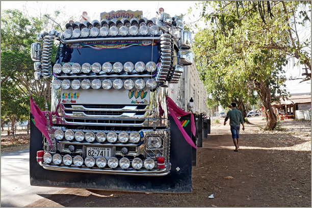 547995583_Jan-creditAT-truck.png.998062948c7543a2ca54c41c78e12ae5.png