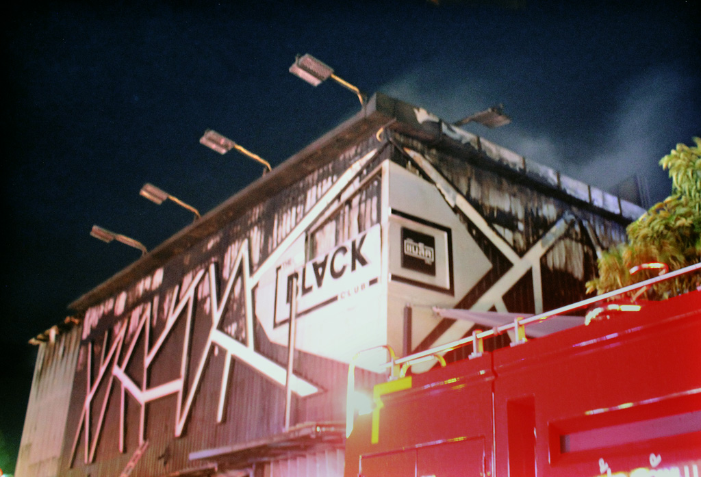 wIMG_0763_Black-Club-fire.jpg.5bd34a626f43075cf23bd32e8d3bccfd.jpg
