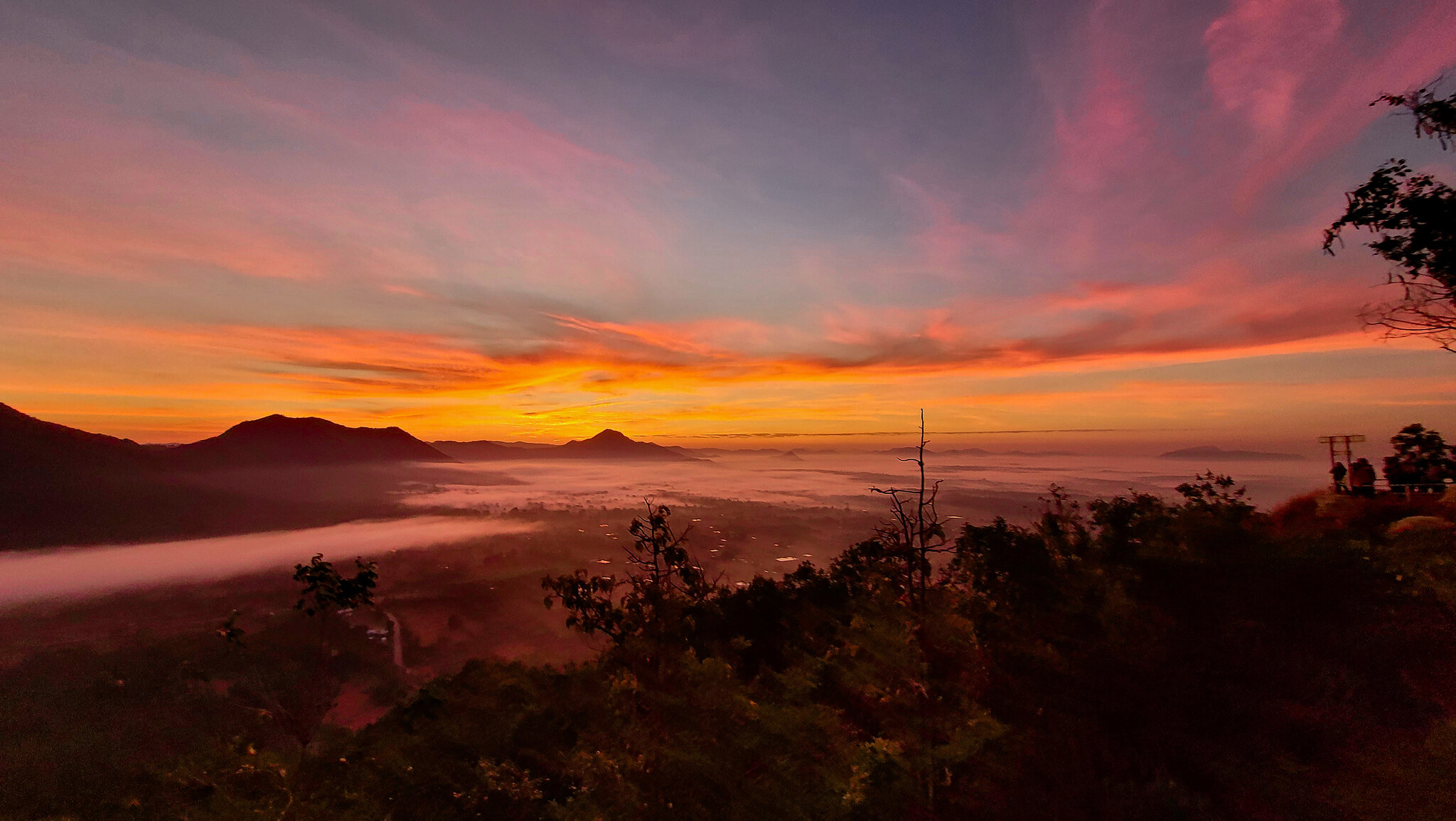 Sunrise, Phu Thok.jpg