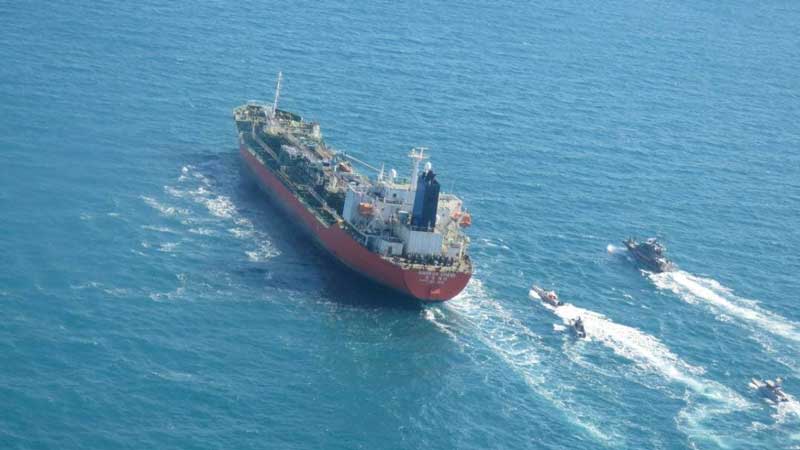 2021-01-04T125940Z_1_LYNXMPEH030N1_RTROPTP_4_IRAN-TANKER.JPG