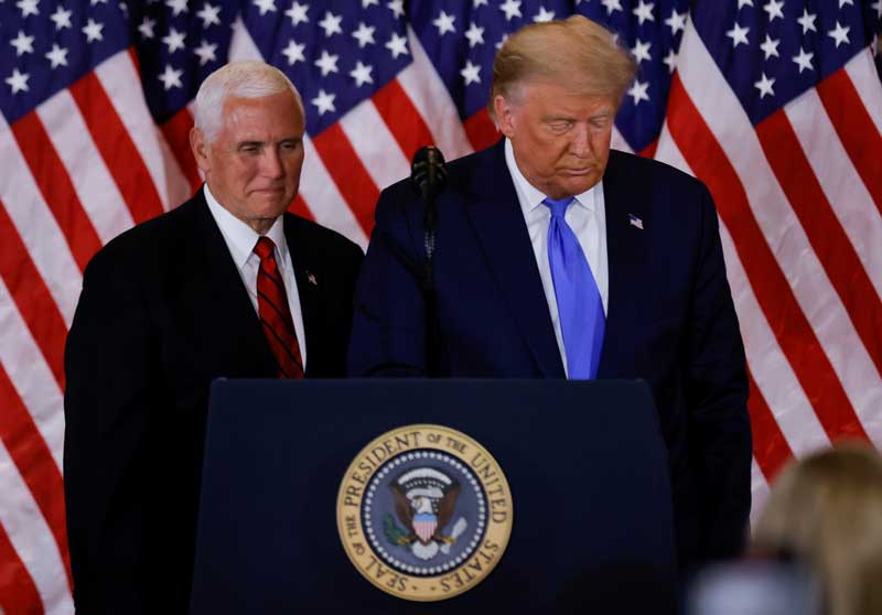 2021-01-07T190108Z_1_LYNXMPEH061DK_RTROPTP_4_USA-TRUMP.JPG