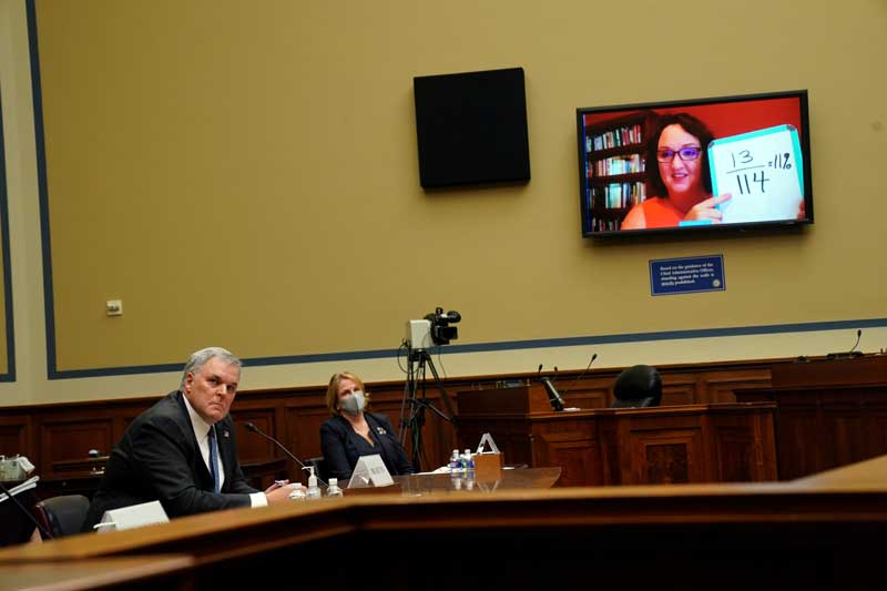 2021-01-07T231050Z_1_LYNXMPEH061JR_RTROPTP_4_USA-STIMULUS-PAYMENTS.JPG