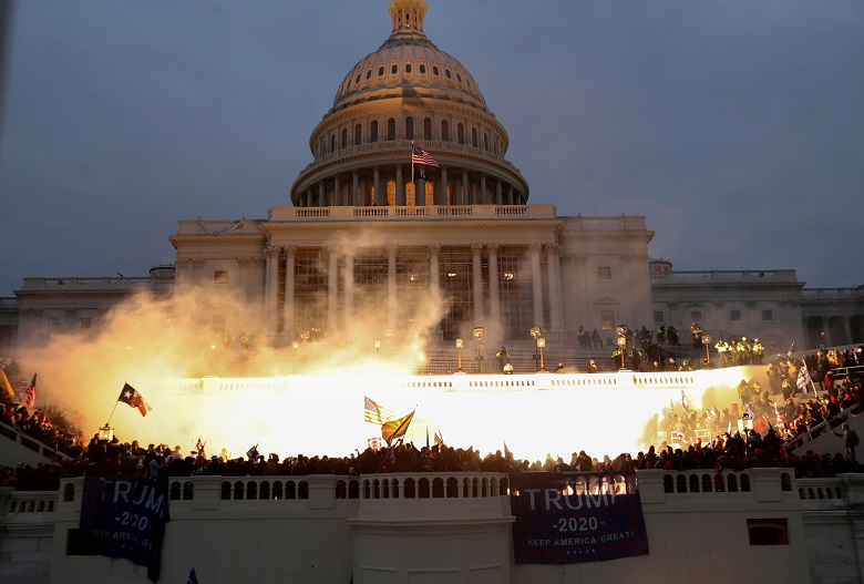 2021-01-08T050757Z_3_LYNXMPEH0706U_RTROPTP_4_USA-ELECTION-DEMOCRACY.JPG
