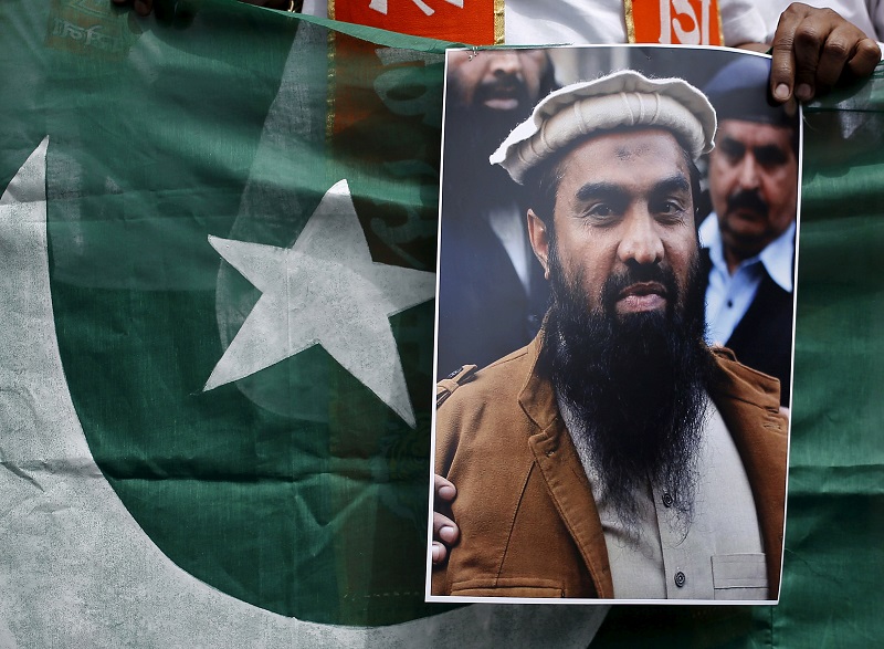 2021-01-08T130038Z_1_LYNXMPEH070QH_RTROPTP_4_PAKISTAN-COURT.JPG