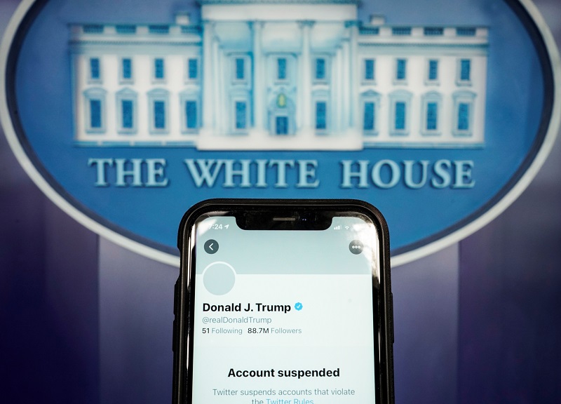 2021-01-09T013114Z_1_LYNXMPEH0800P_RTROPTP_4_USA-ELECTION-TRUMP.JPG