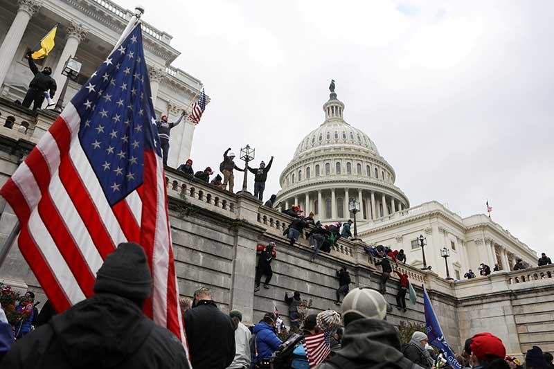2021-01-10T205009Z_1_LYNXMPEH090G8_RTROPTP_4_USA-ELECTION-POLICE-INVESTIGATION.JPG