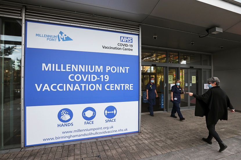 2021-01-11T183434Z_2_LYNXMPEH0A0G7_RTROPTP_4_HEALTH-CORONAVIRUS-BRITAIN-VACCINE.JPG