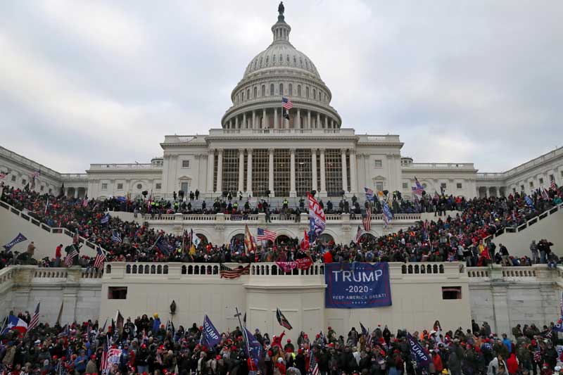 2021-01-12T205829Z_1_LYNXMPEH0B1HG_RTROPTP_4_USA-ELECTION-TRUMP.JPG