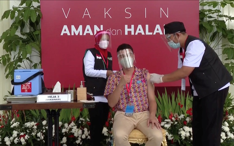 2021-01-14T095752Z_1_LYNXMPEH0D0L2_RTROPTP_4_HEALTH-CORONAVIRUS-INDONESIA-INFLUENCERS.JPG