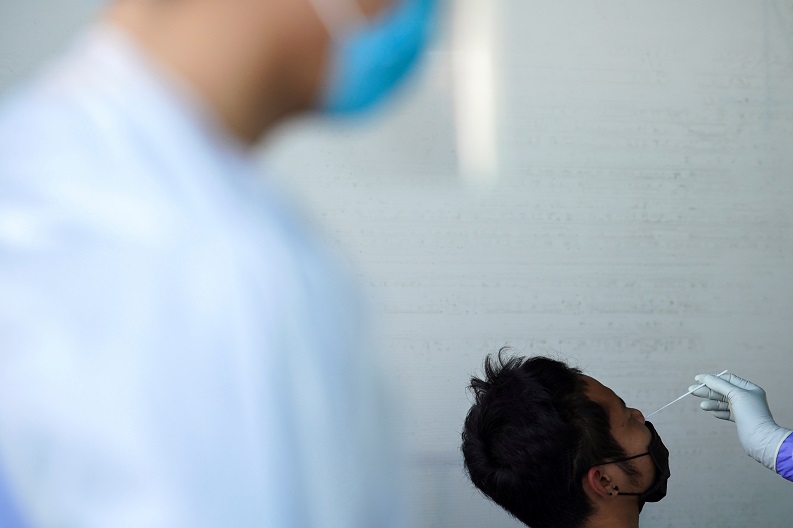 2021-01-18T113313Z_1_LYNXMPEH0H0JI_RTROPTP_4_HEALTH-CORONAVIRUS-THAILAND.JPG