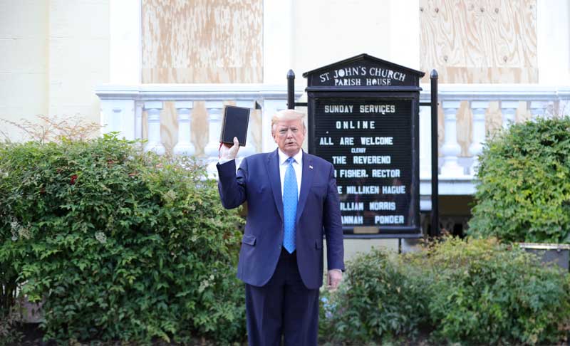2021-01-19T111503Z_1_LYNXMPEH0I0OR_RTROPTP_4_USA-TRUMP-LEGACY.JPG