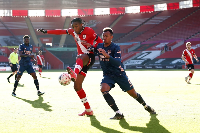 2021-01-23T212622Z_1_LYNXMPEH0M0FX_RTROPTP_4_SOCCER-ENGLAND-SOU-ARS-REPORT.JPG
