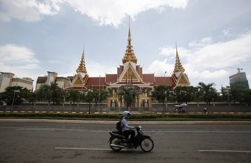 2021-01-25T095857Z_1_LYNXMPEH0O0LS_RTROPTP_4_CAMBODIA.JPG