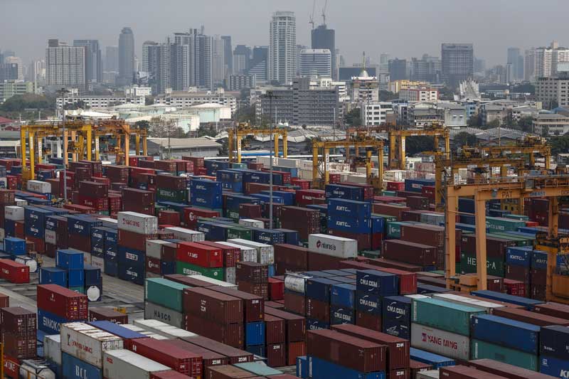 2021-01-27T055543Z_1_LYNXMPEH0Q09Z_RTROPTP_4_THAILAND-ECONOMY-TRADEFIGURES.JPG