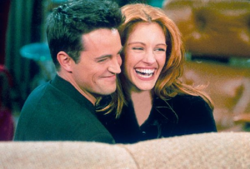 1_Actor-Matthew-Perry-and-actress-Julia-Roberts.jpg