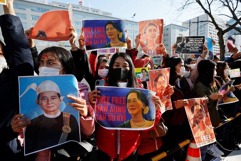 2021-02-03T052351Z_1_LYNXMPEH120AN_RTROPTP_4_MYANMAR-POLITICS-JAPAN-PROTESTS.JPG