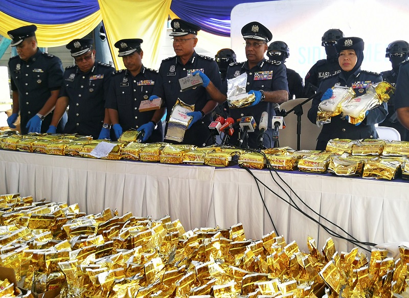 2021-02-06T020624Z_2_LYNXMPEH15022_RTROPTP_4_AUSTRALIA-THAILAND-DRUGS-ARREST.JPG