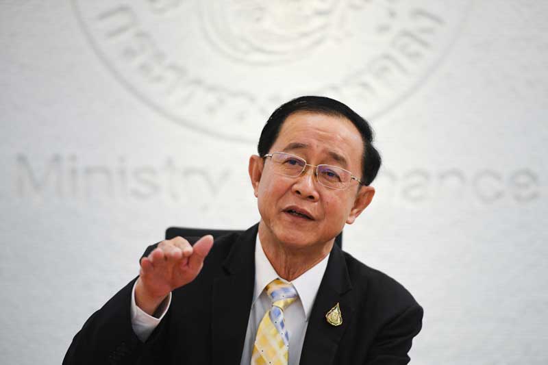 2021-02-11T031401Z_1_LYNXMPEH1A060_RTROPTP_4_THAILAND-ECONOMY.JPG