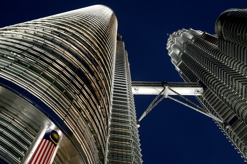 2021-02-11T040416Z_1_LYNXMPEH1A07B_RTROPTP_4_MALAYSIA-ECONOMY-GDP.JPG