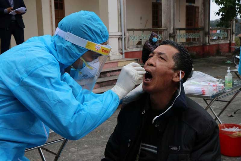 2021-02-15T141000Z_1_LYNXMPEH1E0OC_RTROPTP_4_HEALTH-CORONAVIRUS-VIETNAM.JPG