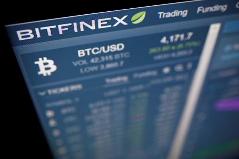 2021-02-23T162317Z_2_LYNXMPEH1M10E_RTROPTP_4_BITCOIN-EXCHANGES-RISKS.JPG