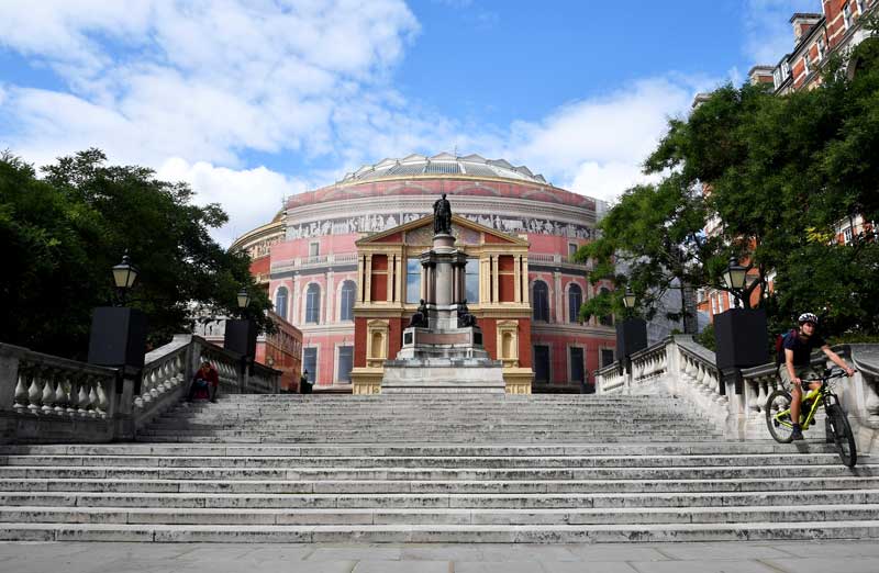 2021-02-24T165828Z_1_LYNXMPEH1N17L_RTROPTP_4_BRITAIN-ROYAL-ALBERT-HALL.JPG