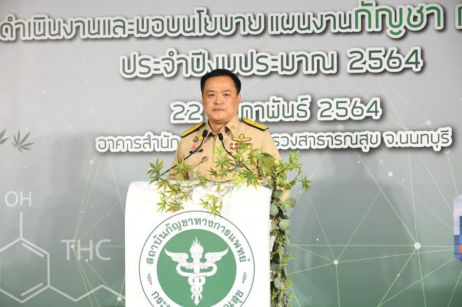 4bccab37eb6c165965baac59e85827db_small.jpg