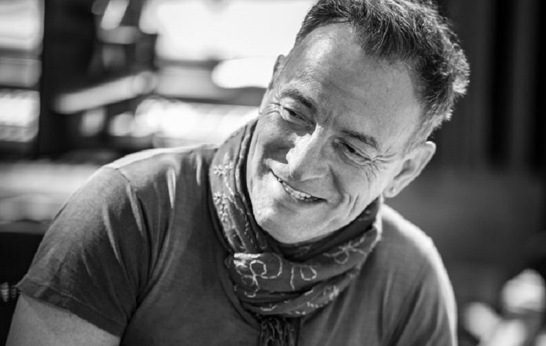 Bruce_Springsteen_Letter_To_You_-696x442.jpg