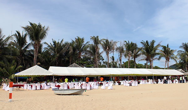 wIMG_5745_beach-party.jpg.4fbb8e6612a829fb722c14aa2b918f81.jpg