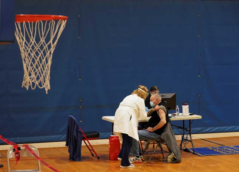 2021-02-28T190509Z_1_LYNXNPEH1R0DJ_RTROPTP_4_HEALTH-CORONAVIRUS-USA.JPG