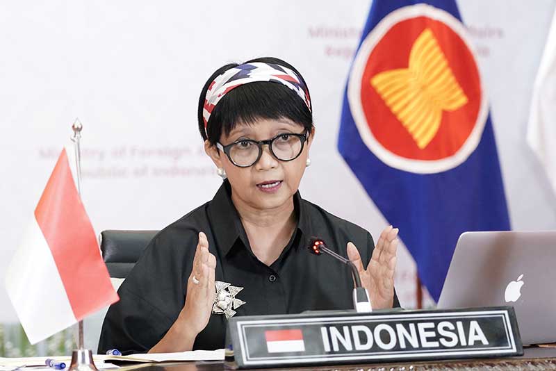 2021-03-02T144347Z_1_LYNXNPEH210ZK_RTROPTP_4_MYANMAR-POLITICS-INDONESIA.JPG