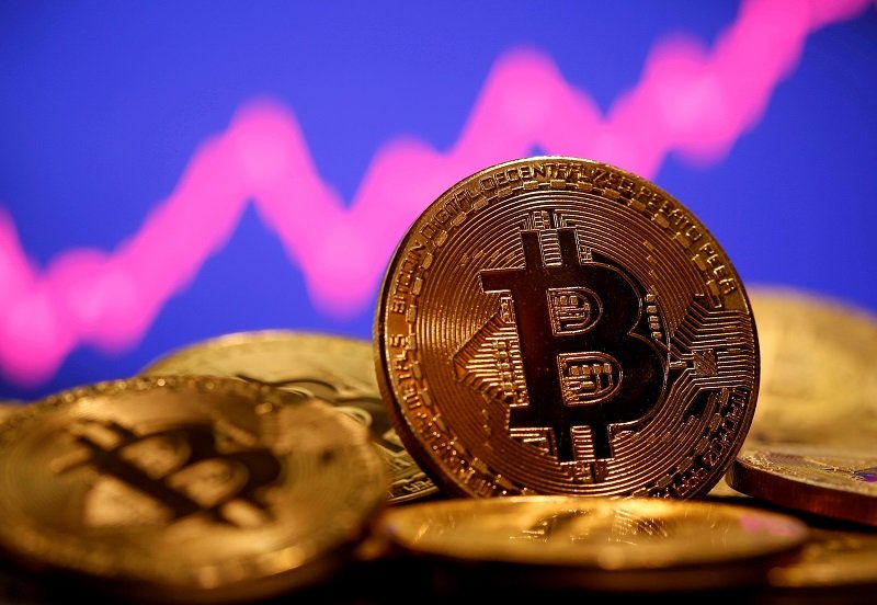 2021-03-13T111358Z_1_LYNXMPEH2C07I_RTROPTP_4_CRYPTO-CURRENCY-TWITTER.JPG